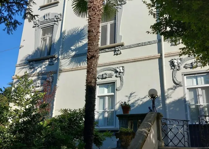 בית הארחה Sapi 3*