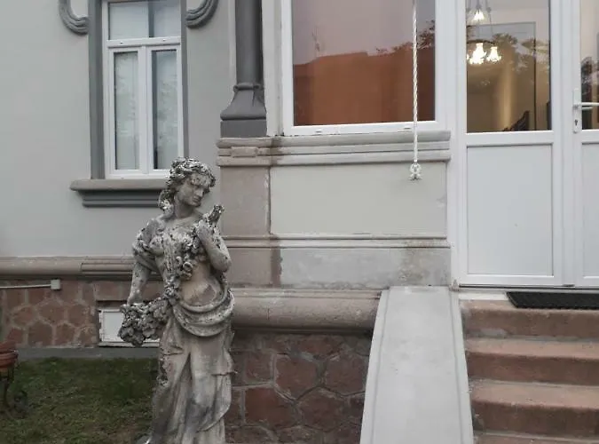 Sapi בית הארחה 3*